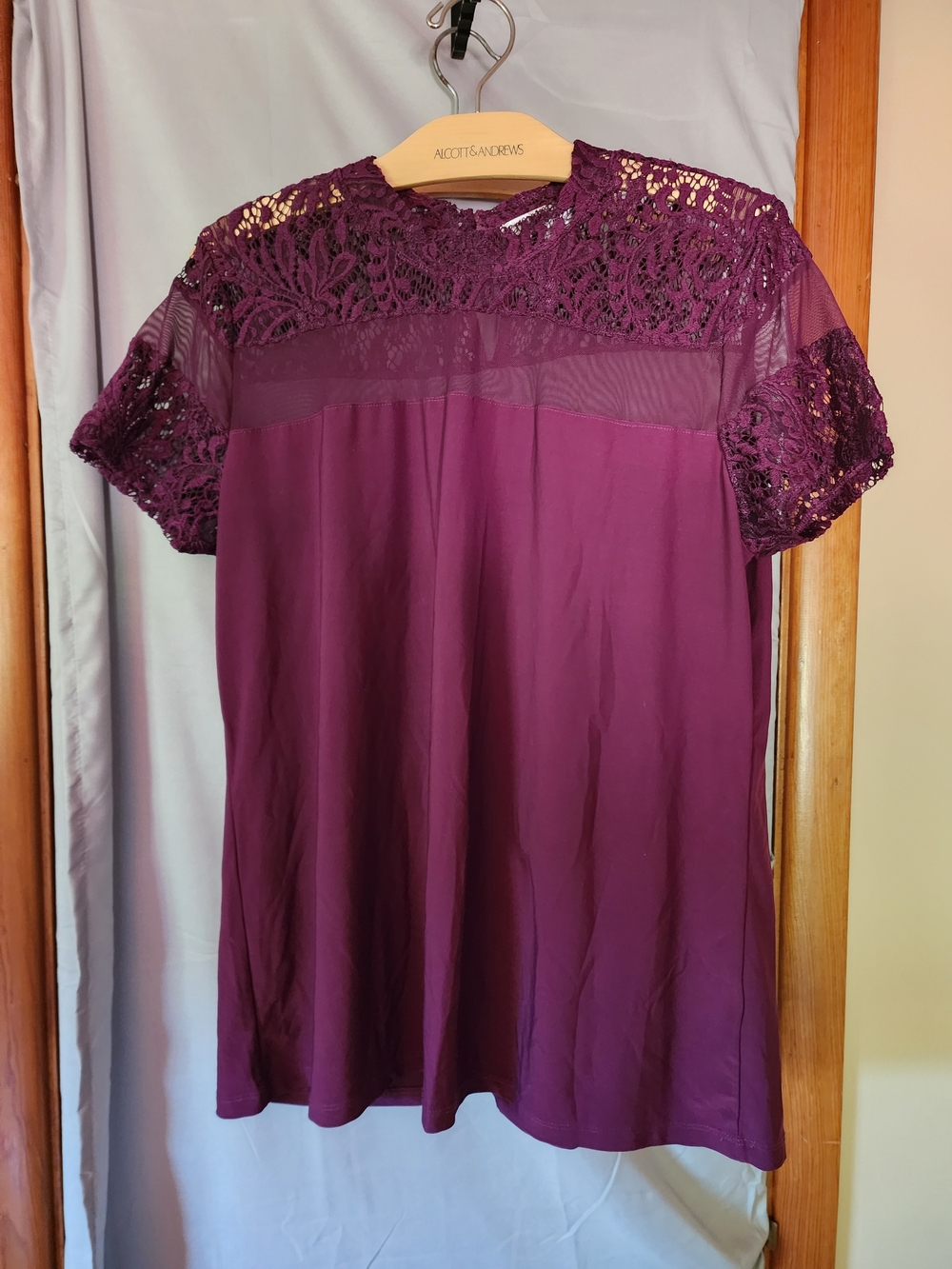 Shannon Ford Women's Lace/Mesh Short Sleeve Top - Plum XL